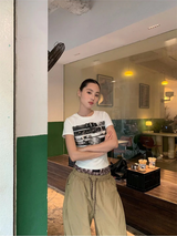 クリエイティブベルトラウンドショートスリーブTシャツ