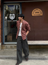 Cut line reverse pants