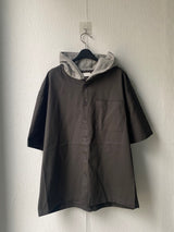 Matching color hooded short sleeved shirt 4C