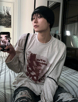 タイムマーガレットロングスリーブTシャツ