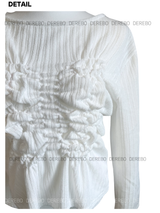 Beagle accentuated shirring frill long-sleeved shirt