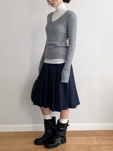 Rage V-neck Sweater Knit T-shirt