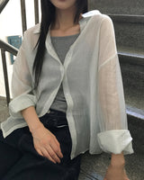 マ人ストライプシースルーオーバーサイズフィットロングスリーブシャツ