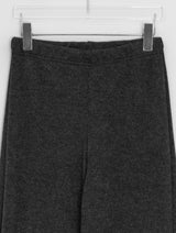 モブリ シャーリング レイヤードニット ブーツカットパンツ