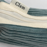 Clam ラウンドペンケース _ コーデュロイドルフィン