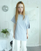 スローボタン オフショルダーTシャツ