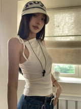 Kana Unfoot Strap Sleeveless Tee