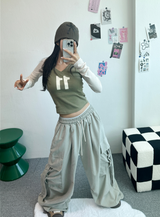 VネックデニムクロッププリントロゴスリーブT💚💙 - 2 カラーズ