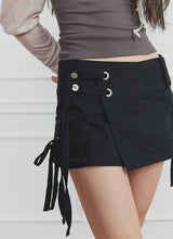 TINA BUCKLE CARGO SKIRT black