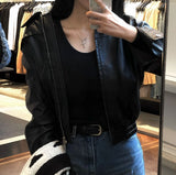 [BELLIDE MADE] Brin, slim U-neck long-sleeved T-shirt