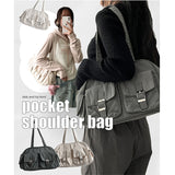 An B-Pocket Shoulder Bag