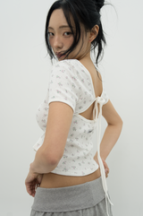 フローラル バックスリット Tシャツ アイボリー