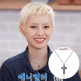 [NMIXX Haewon Necklace] ノクターンゴシッククロスカラーボーンネックレス (ステンレス)
