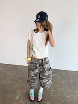 フラワーシャーリングクロップTシャツ