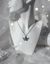 [IDLE Shuhua Necklace] プチエンジェルカラーボーンネックレス- シルバーカラー