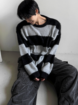 ブラック&グレーアンゴラモヘアニット