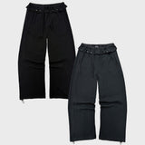 CARROT PANTS IN BLACK