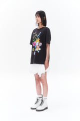 KIRSH X SUNONEBIRDグラフィックリーズフィットTシャツ - チャコール