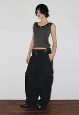 FINE LACE SLEEVELESS