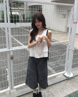 Stud bermuda pants