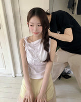 [ vintage + feminine ] ムーンフラワーアンティークリベッドスリーブレストップ