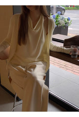Flower brooch striped long-sleeved knit shirt
