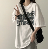 ラスボクシーフィット半袖 T シャツ