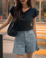 Kahis Shoulder Bag
