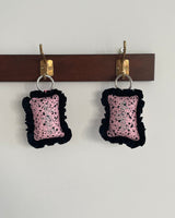 【MADE】 BLKPK frill pillow (tok/keyring)