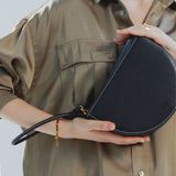HALF MOON_olive