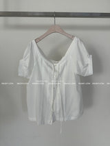 Haku Off-Shoulder Short-Sleeved Blouse