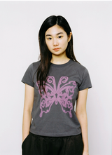 バタフライエンジェルTシャツ - チャコール