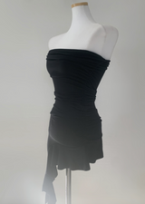 Roccoa Long Frill Top (black)