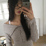 ツポルボカシカラーオフショルダーバートンTシャツ