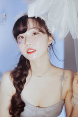 [Baby DONT Cry Yihyun Necklace] Dreamy Crystal Semi Choker Necklace