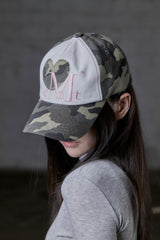 【企画限定価格】 シグネチャーハートパッチボールキャップ (3Color)