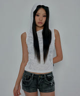 TATTOOED GRAPHIC COWL SLEEVELESS_WHITE