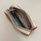 Clam round pencilcase _ Milk tea
