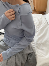 Lahomi Diagonal Ribbed Button Hood Long Sleeve Tee