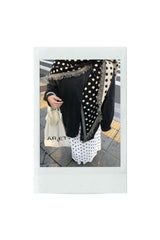 Dot triangle shawl muffler