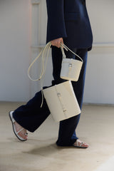TRONCO BUCKET BAG MILK