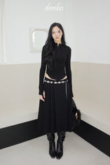 Black Royal Pleats Midi Skirt