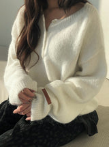 Nancy Henley Neck Button Round Patch Wool Knit