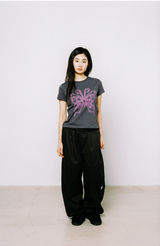 バタフライエンジェルTシャツ - チャコール