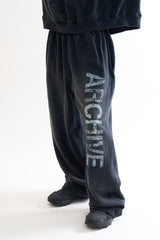 Archive dying crack sweat pants