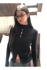 half-turtleneck V-neck slit long-sleeved knitwear