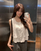 Sleeveless blouse