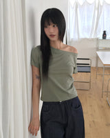 シャシャスタッデッドリベットアンバランシードオフショルダーショートスリーブTシャツ