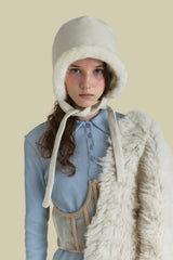FUR TRIM BONNET HAT IN CREAM WING