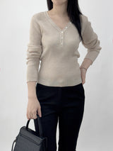Scani V-neck Button Long Sleeve Knit